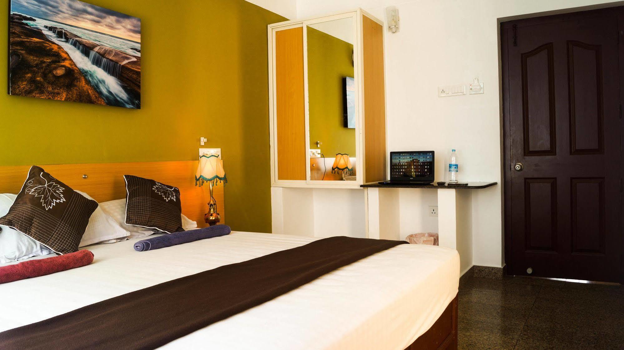 Dreams Hotel Kovalam Exterior foto