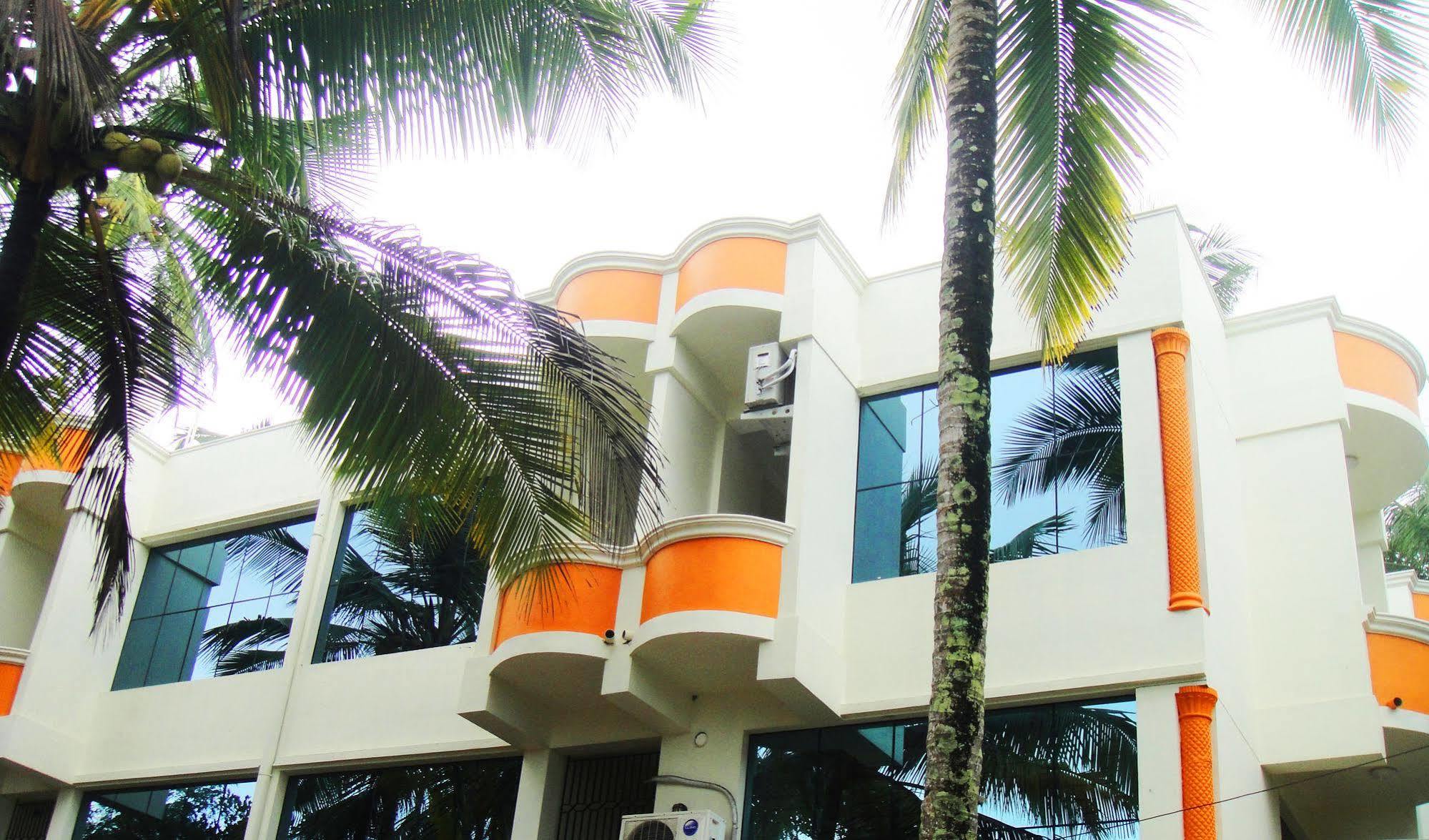 Dreams Hotel Kovalam Exterior foto